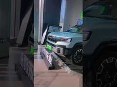 Leopard 8 2025 Zhiyong Deluxe Edition 7-seater Formula Leopard kendaraan off-road besar yang dibuat di Cina